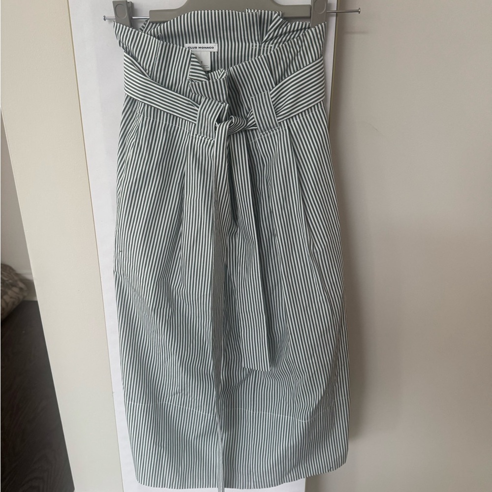 Club Monaco paper bag waist, striped skirt. Casual yet chic.